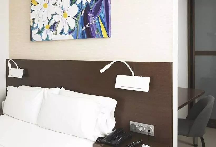 & Spa Real Ciudad De Zaragoza