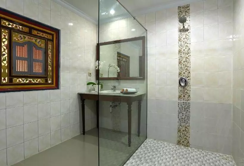 Fotos del hotel Bumas:  11