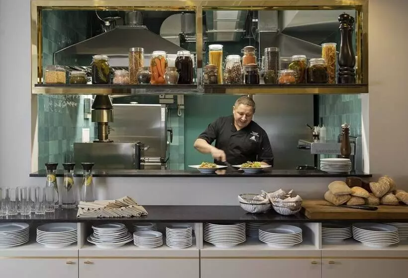 Fotos del hotel Leopolis:  9