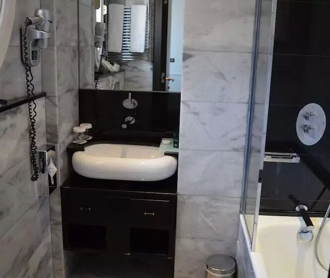 Fotos del hotel Lumen Paris Louvre:  19