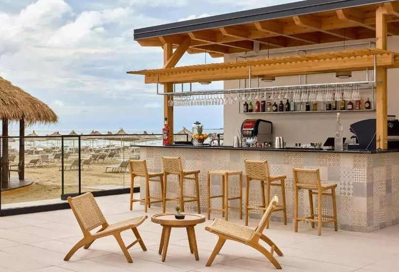 Fotos del hotel Tropikal Resort:  3