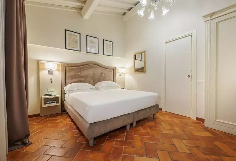 Fotos del hotel Embassy:  25