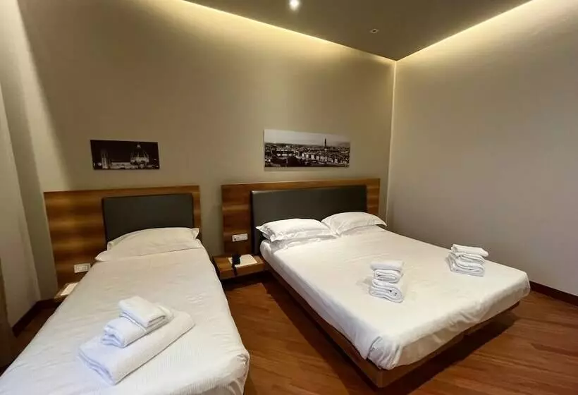 Fotos del hotel Embassy:  20