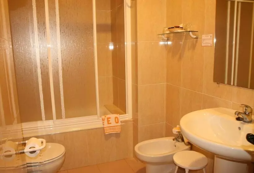 Fotos del hotel Eo:  7