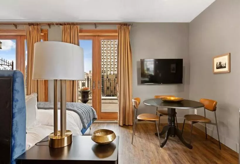 Fotos del hotel The Historical Blue Moon   Nyc:  13