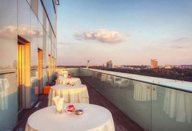 Fotos del hotel Grand Hotel River Park, A Luxury Collection Hotel, Bratislava:  6