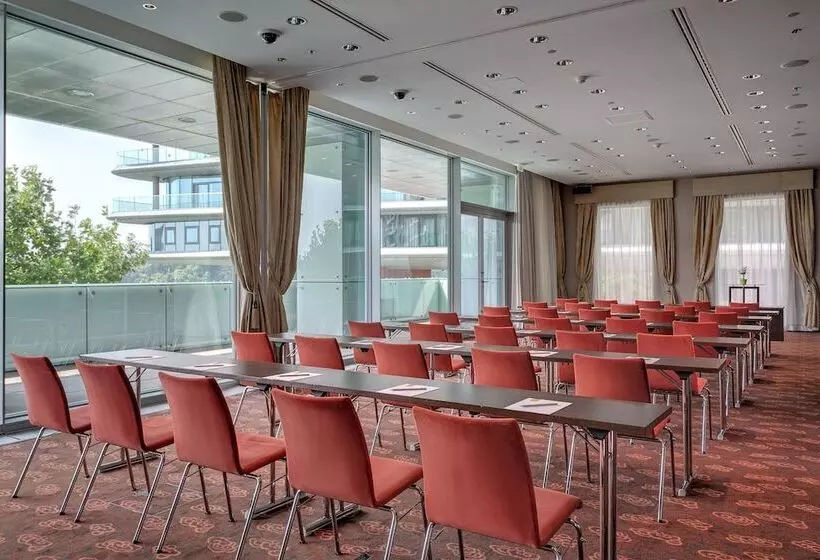 Fotos del hotel Grand Hotel River Park, A Luxury Collection Hotel, Bratislava:  18