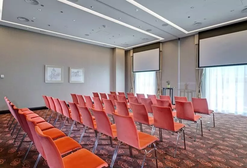 Fotos del hotel Grand Hotel River Park, A Luxury Collection Hotel, Bratislava:  15