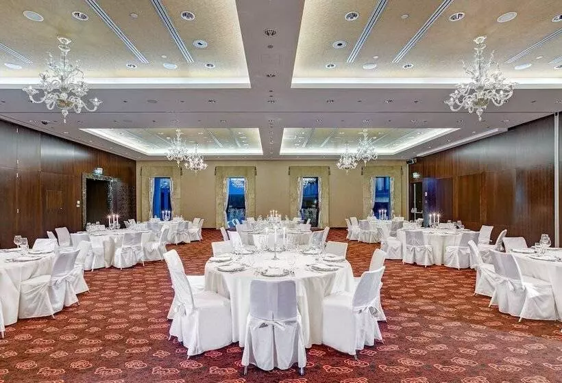 Fotos del hotel Grand Hotel River Park, A Luxury Collection Hotel, Bratislava:  25