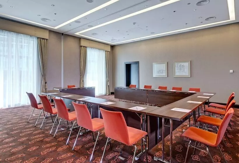 Fotos del hotel Grand Hotel River Park, A Luxury Collection Hotel, Bratislava:  11