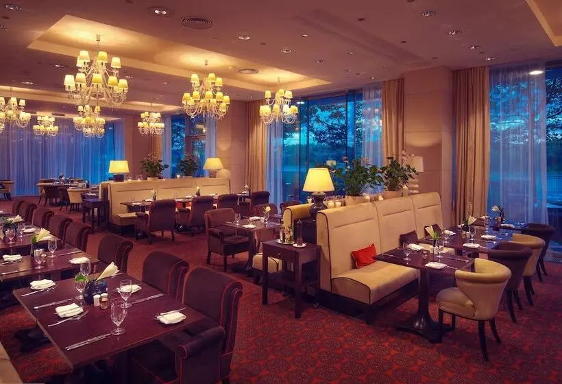 Fotos del hotel Grand Hotel River Park, A Luxury Collection Hotel, Bratislava:  4