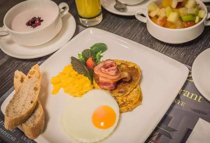 Fotos del hotel President:  6