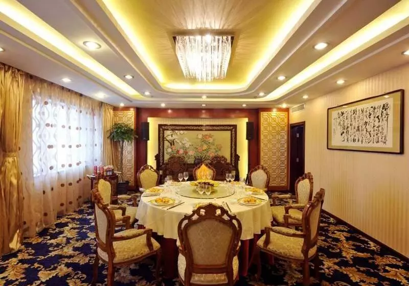 Fotos del hotel Super House International:  24