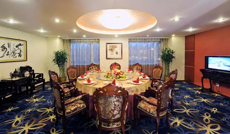 Fotos del hotel Super House International:  25