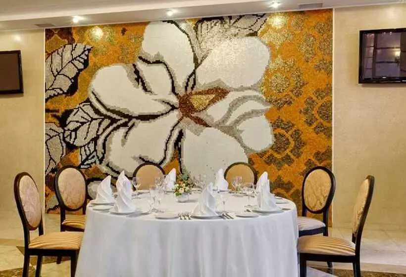 Fotos del hotel Ukraine:  3