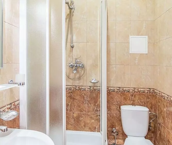 Fotos del hotel Ukraine:  6