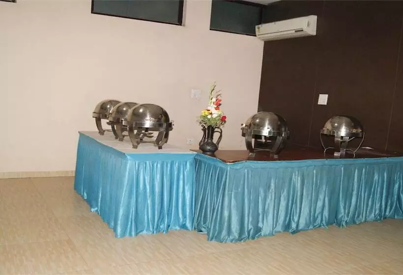 Fotos del hotel Maxfort Cyber City:  18