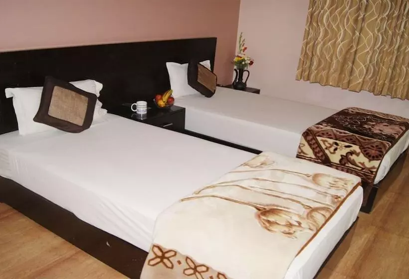 Fotos del hotel Maxfort Cyber City:  6