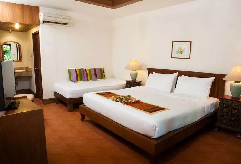 Montien House Chaweng Beach Resort