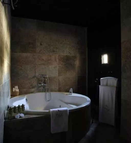 Fotos del hotel Palacio De Mengibar:  3