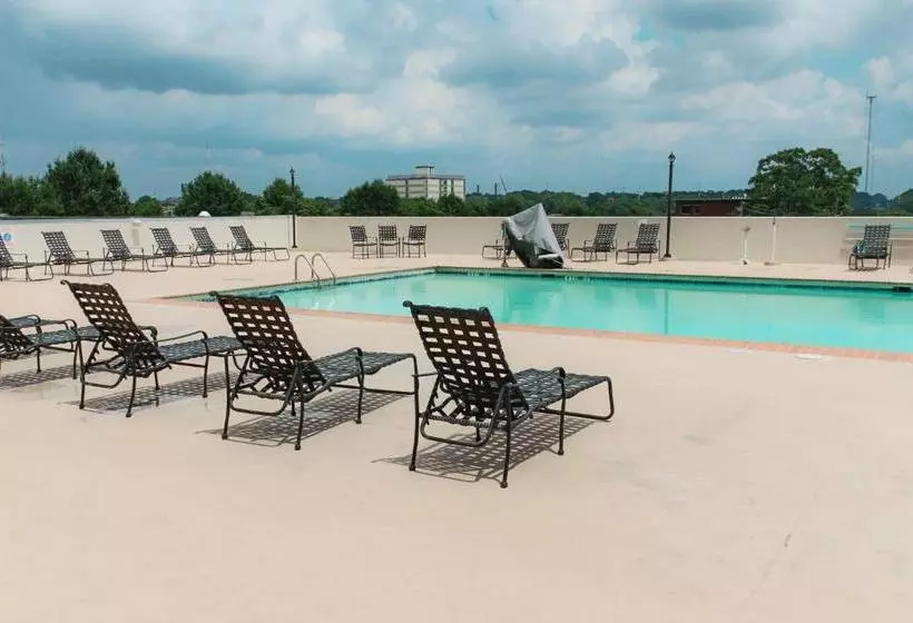 Fotos del hotel Ramada Plaza By Wyndham Atlanta Downtown Capitol Park:  3