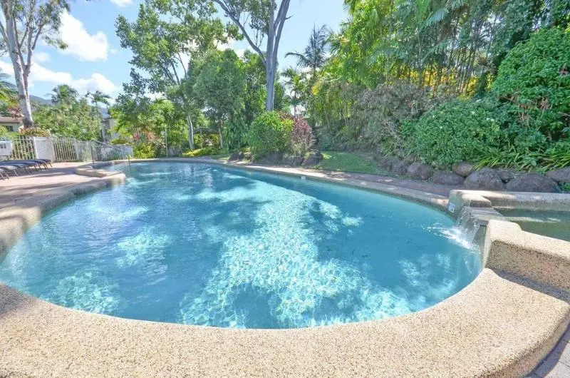 Fotos del hotel Roydon Beachfront Apartments:  2