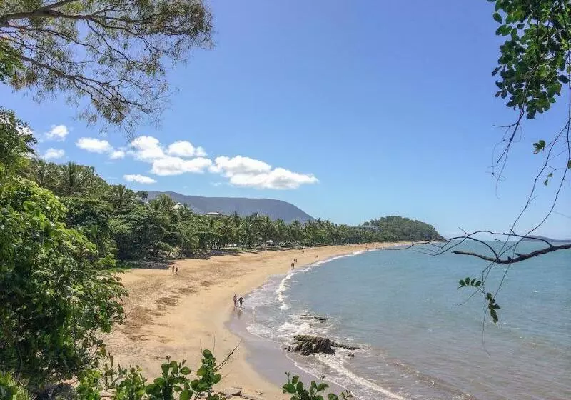 Fotos del hotel Roydon Beachfront Apartments:  13