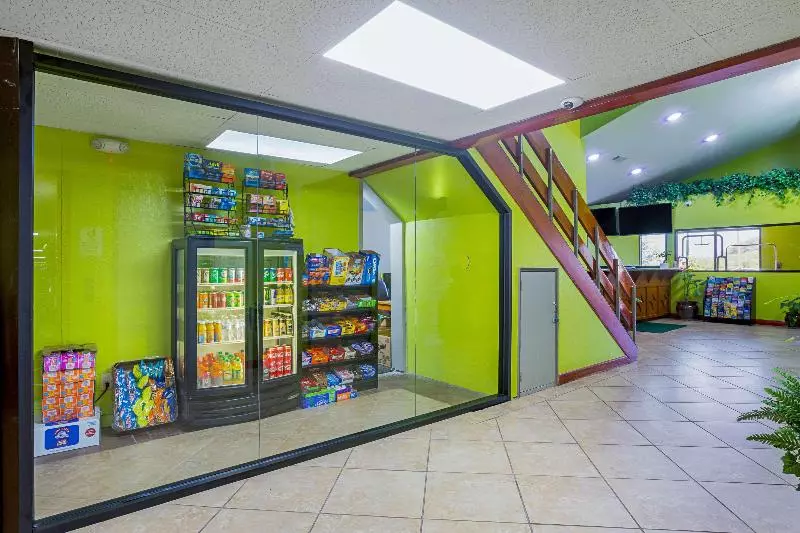 Fotos del hotel Quality Inn & Suites:  4