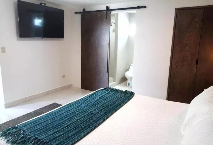 Fotos del hotel La Mesa:  24