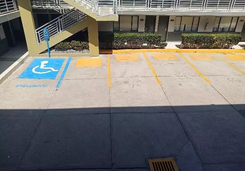 Fotos del hotel La Mesa:  16