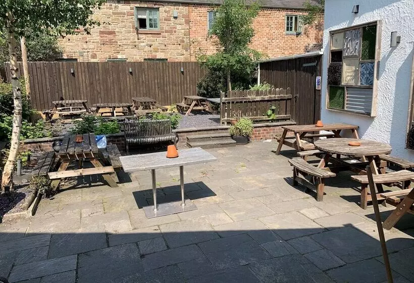 Fotos del hotel George & Dragon:  5