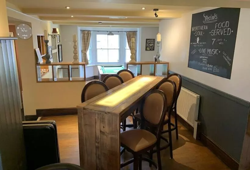 Fotos del hotel George & Dragon:  10