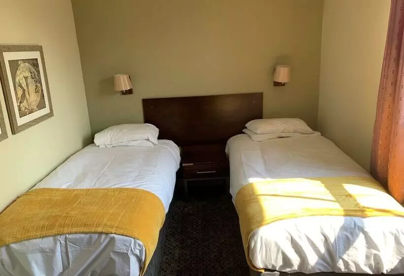 Fotos del hotel George & Dragon:  21