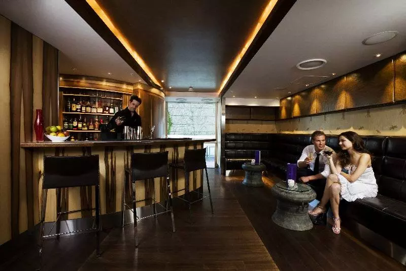 Fotos del hotel The Quadrant Hotel & Suites:  3