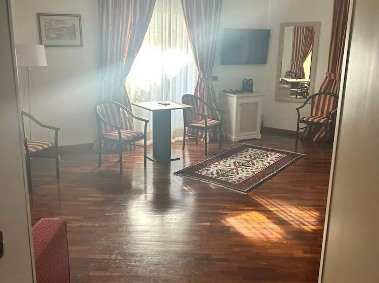 Fotos del hotel Inn Rome Rooms & Suites:  25