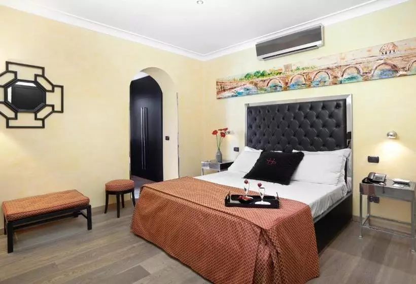 Fotos del hotel Lhp  Siena:  3