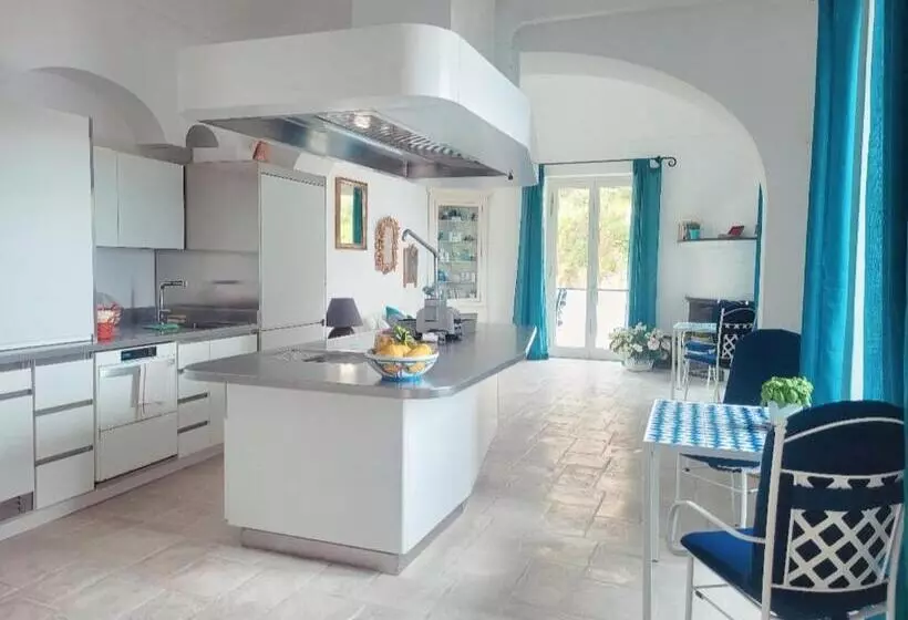 Fotos del hotel Villa Lara:  4