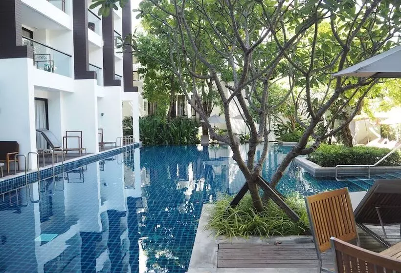 Fotos del hotel Woodlands Suites Serviced Residences:  12