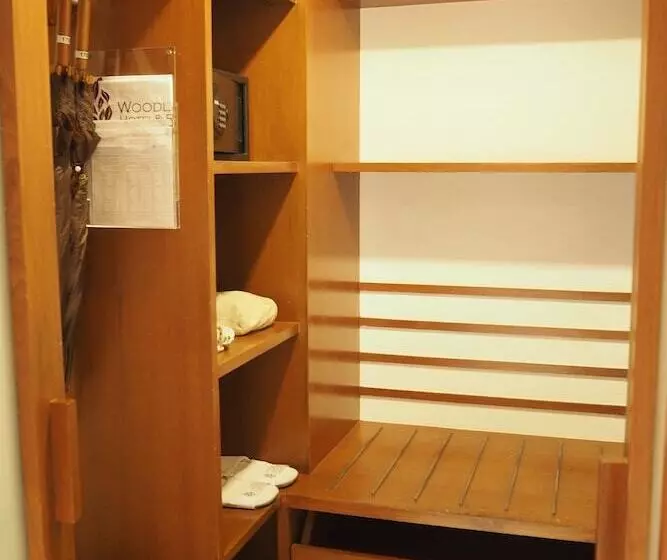 Fotos del hotel Woodlands Suites Serviced Residences:  4