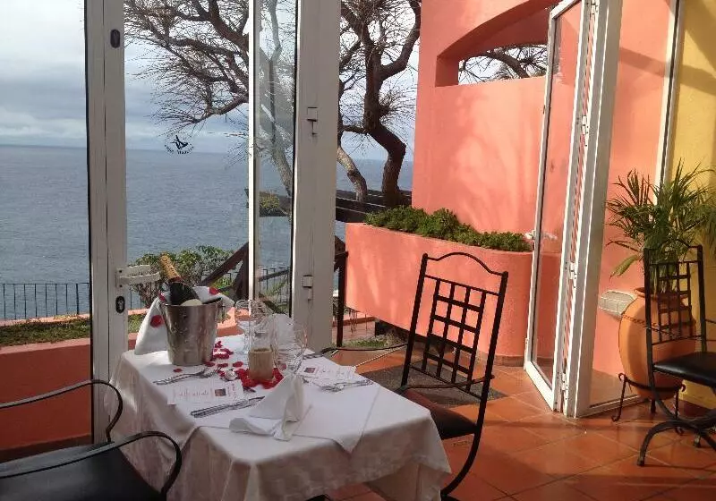 Fotos del hotel Inn & Art Madeira:  13