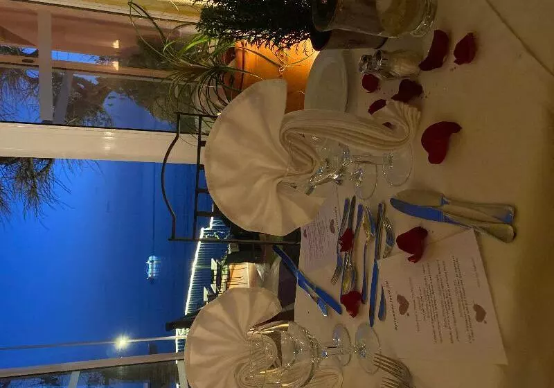 Fotos del hotel Inn & Art Madeira:  11