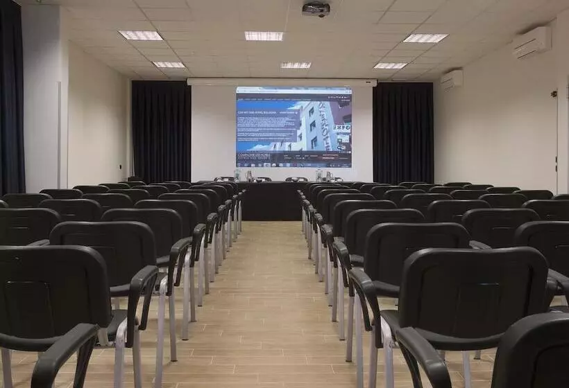 Fotos del hotel Cdh My One  Bologna:  14