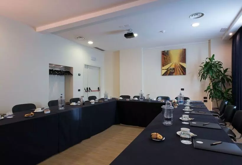 Fotos del hotel Cdh My One  Bologna:  18