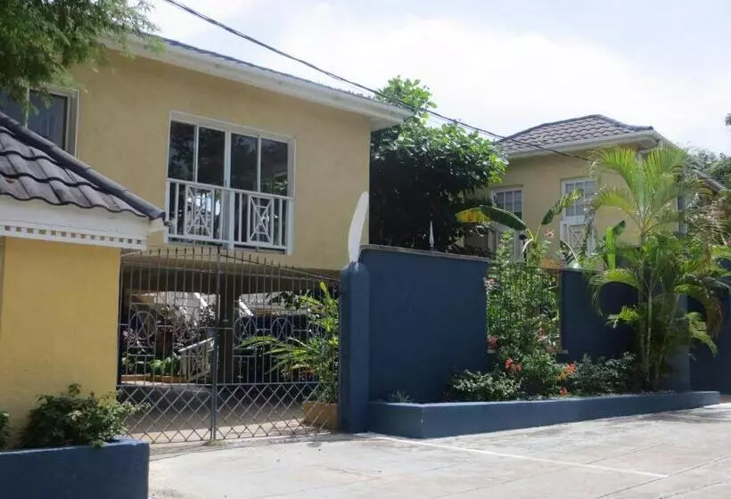 Fotos del hotel Moxons Beach Club:  14