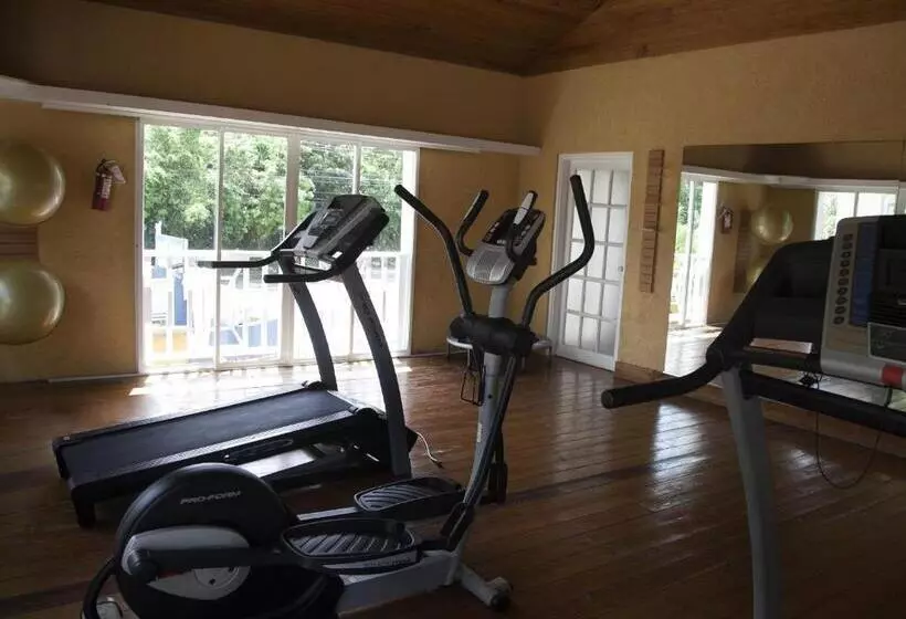 Fotos del hotel Moxons Beach Club:  4