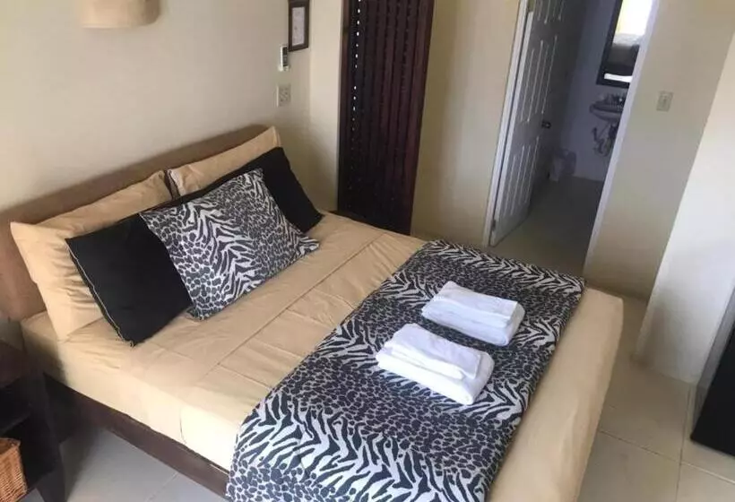 Fotos del hotel Moxons Beach Club:  25