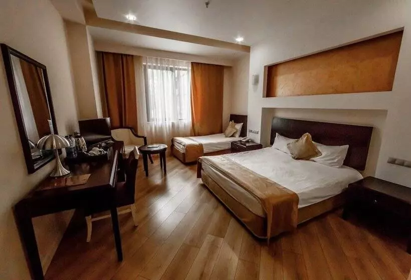 Fotos del hotel The Crown:  3