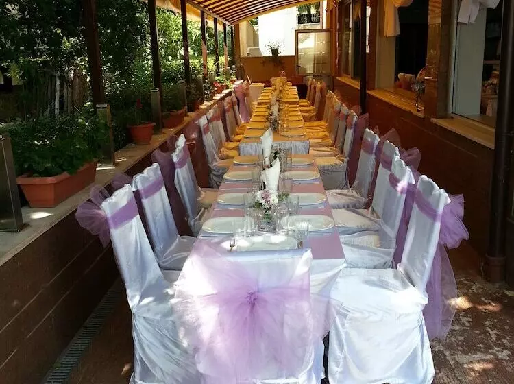 Fotos del hotel Elate Plaza Hotel:  24