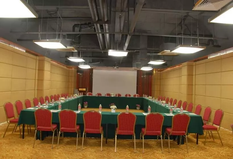 Fotos del hotel Gloria Plaza Hotel Kangqiao Shanghai:  4