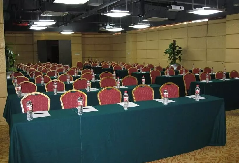 Fotos del hotel Gloria Plaza Hotel Kangqiao Shanghai:  10